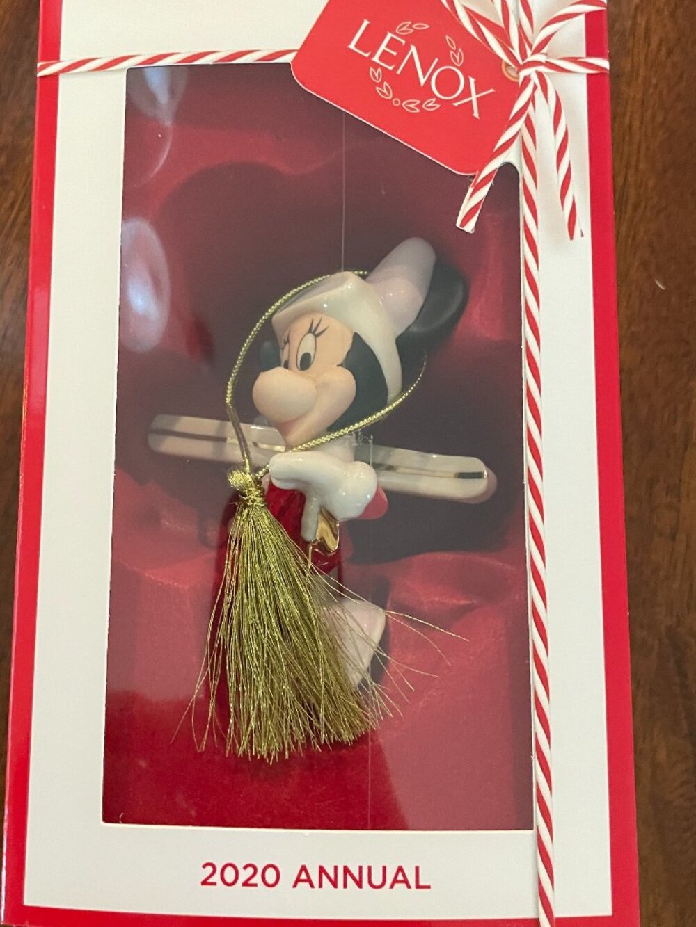 Lenox 2020 Disney Season For Skiing Minnie Mouse Christmas Ornament IN BOX!